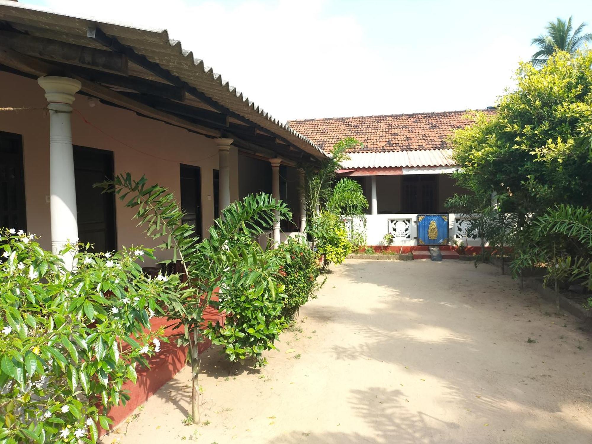 Suman Beach Rooms Nilaveli Eksteriør bilde
